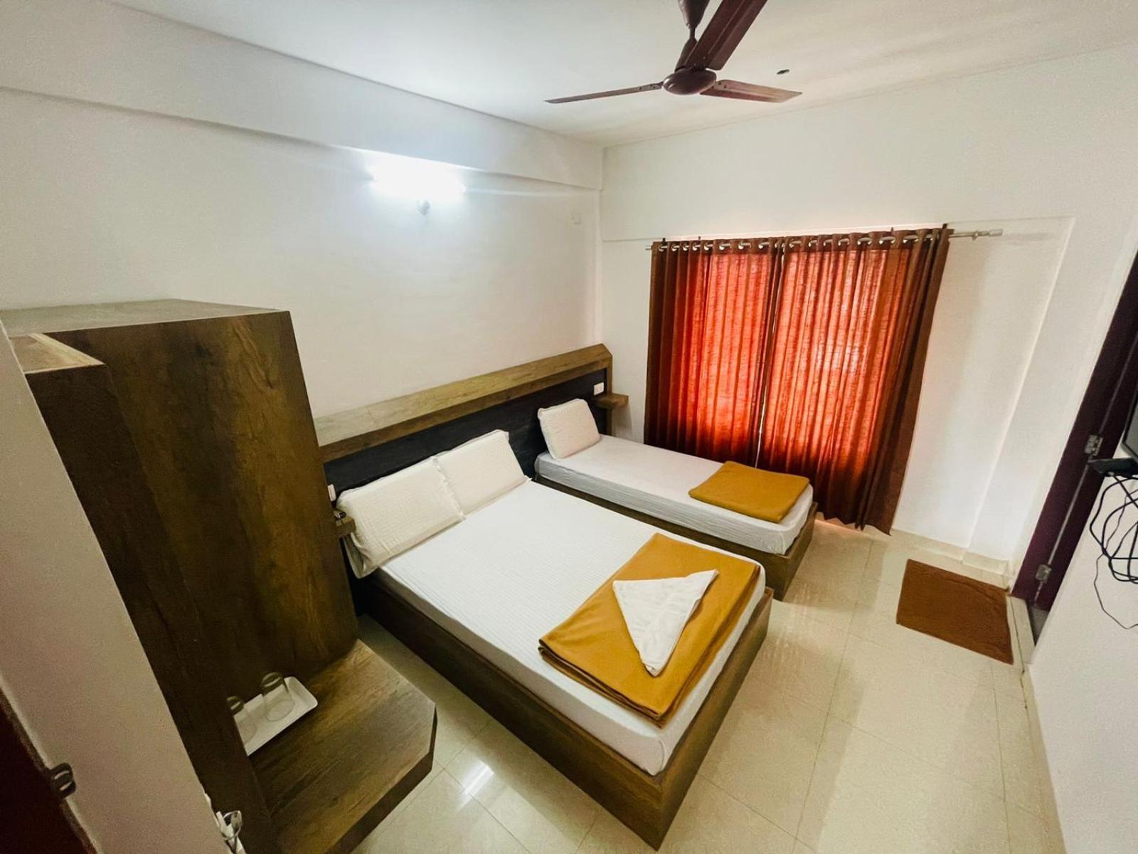 B Six Hotel Bangalore Exterior photo