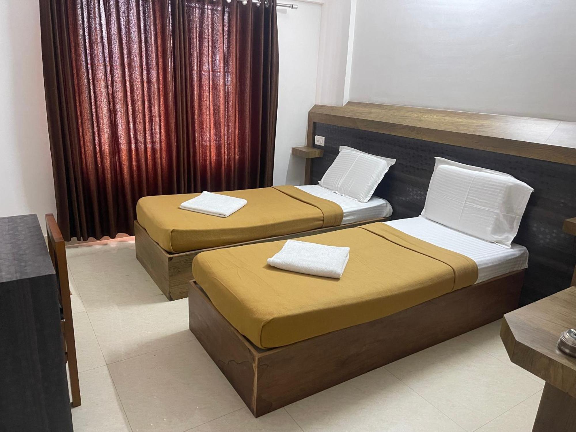 B Six Hotel Bangalore Exterior photo